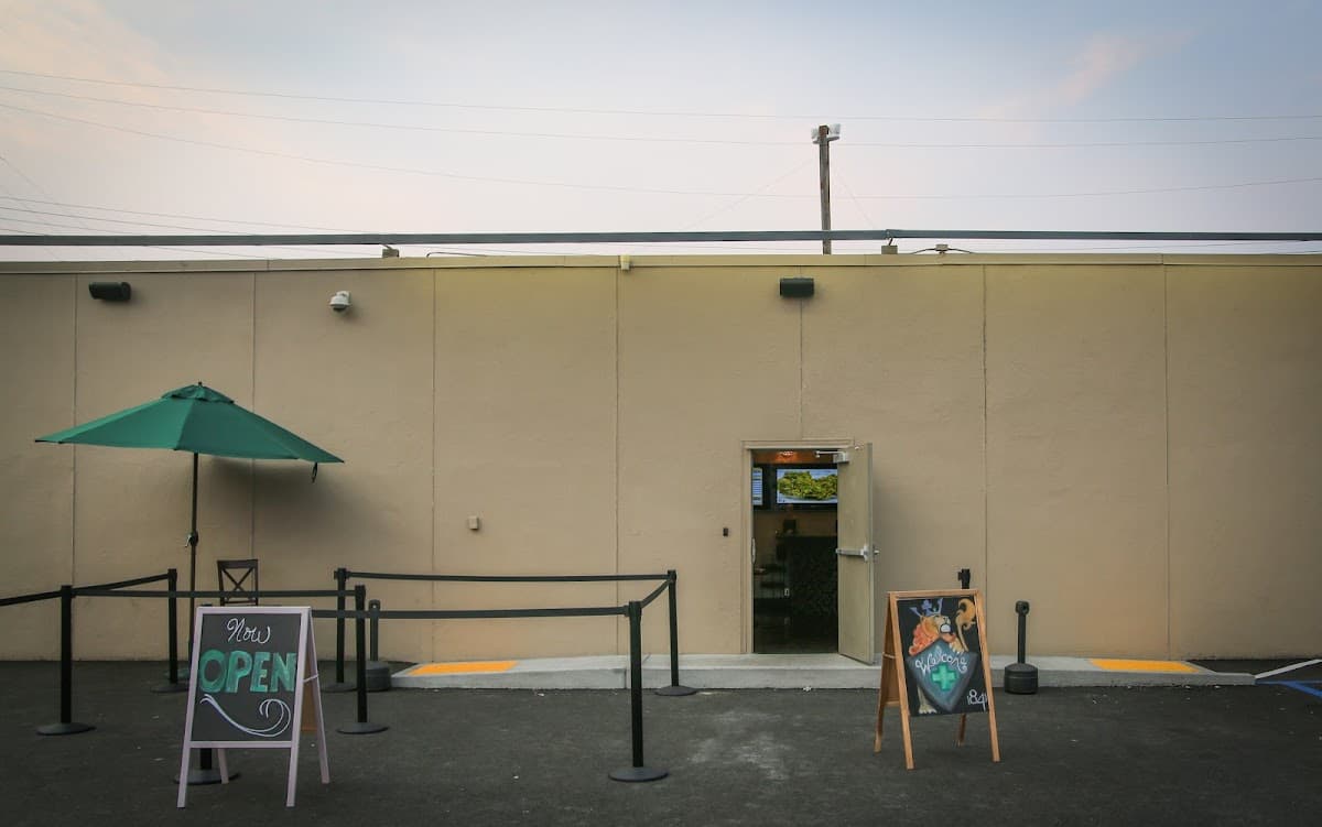 1841 El Camino