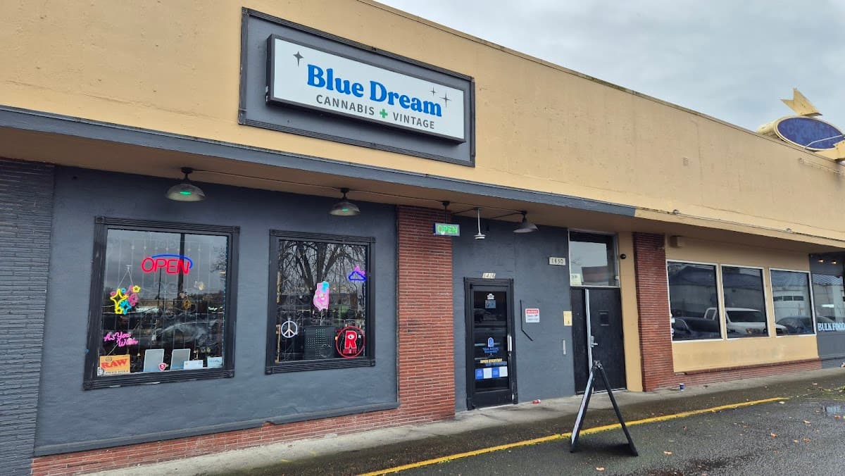 Blue Dream Cannabis & Vintage