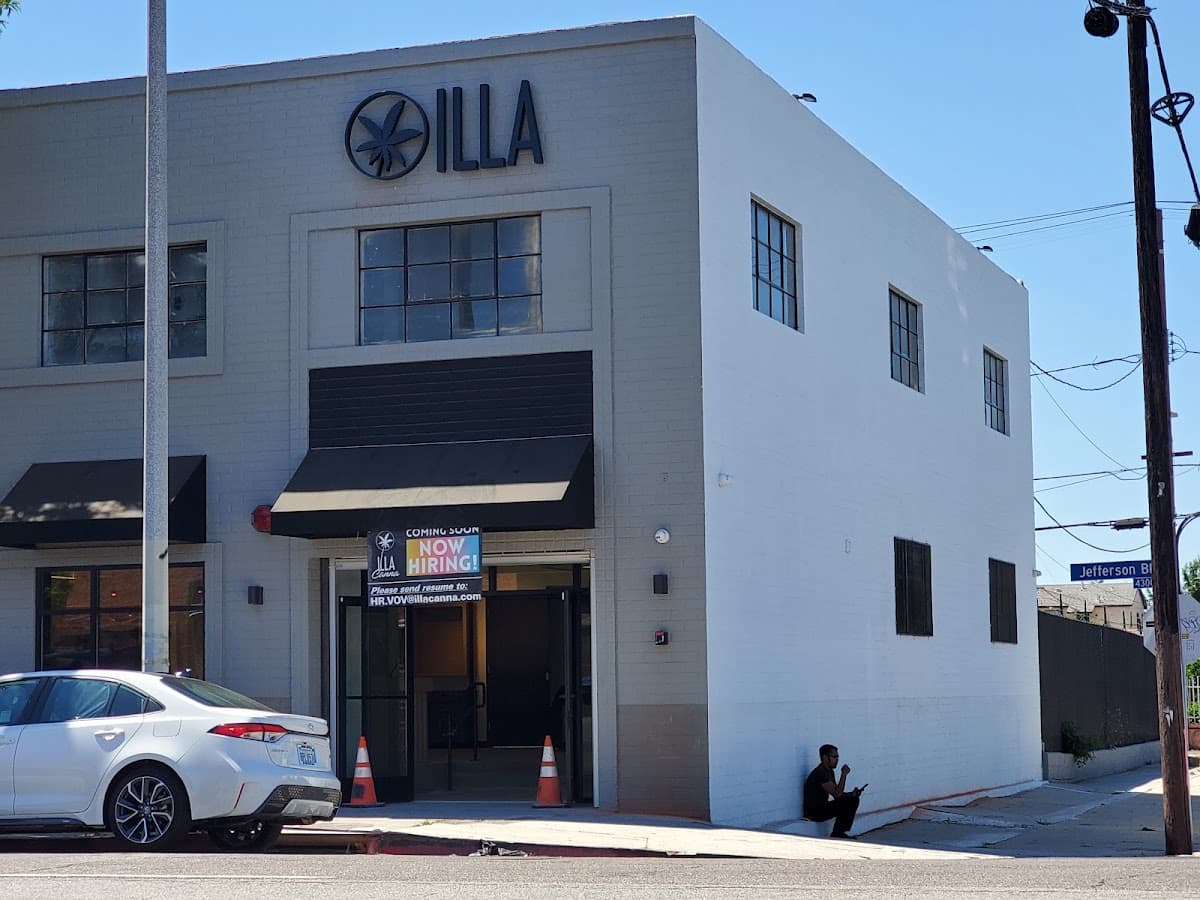 Illa Store [Equity Retailer]
