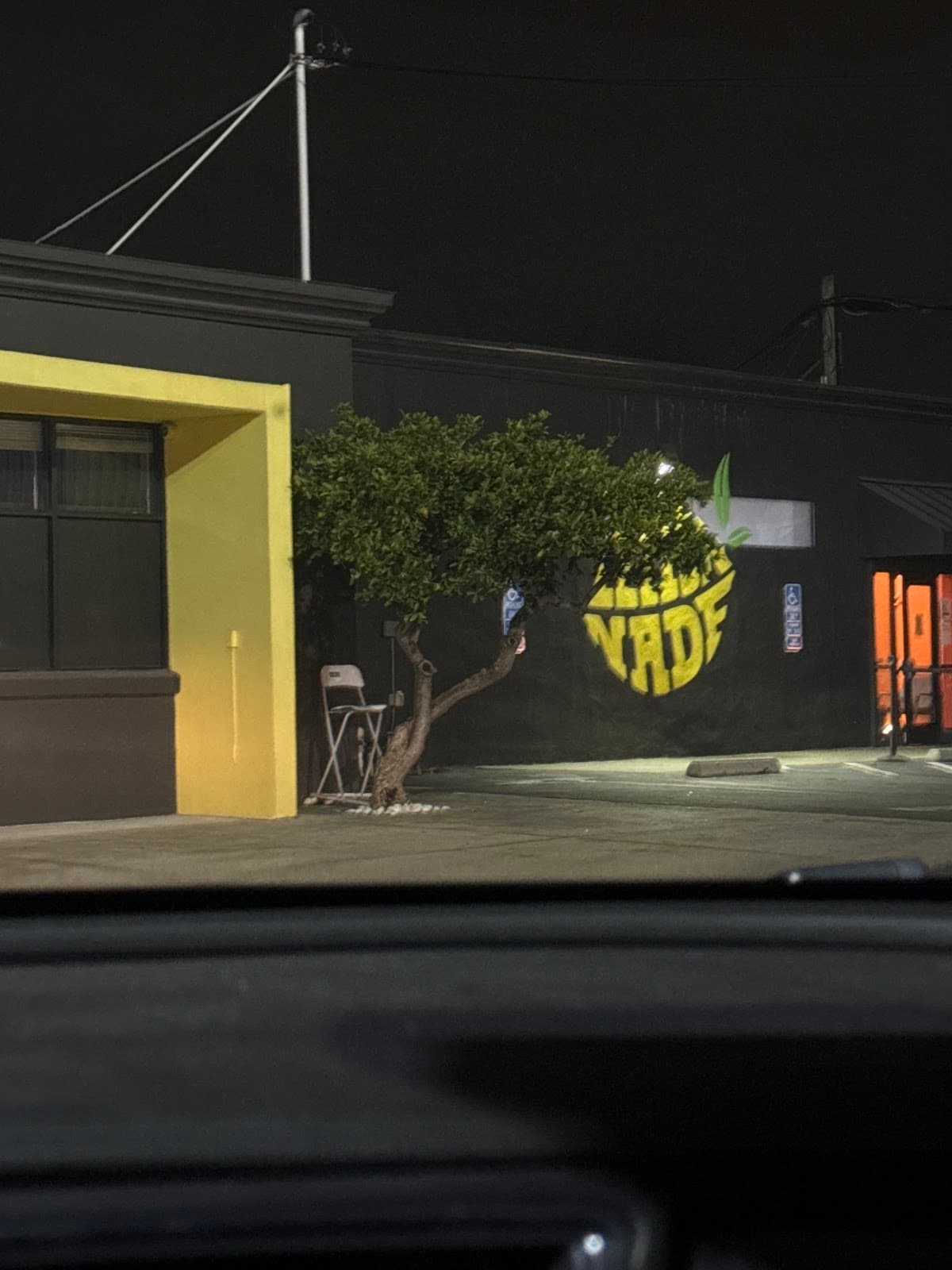 Lemonnade South