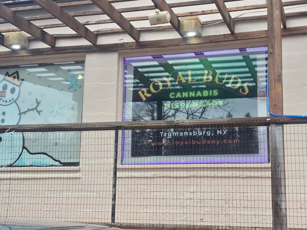 Royal Buds LLC