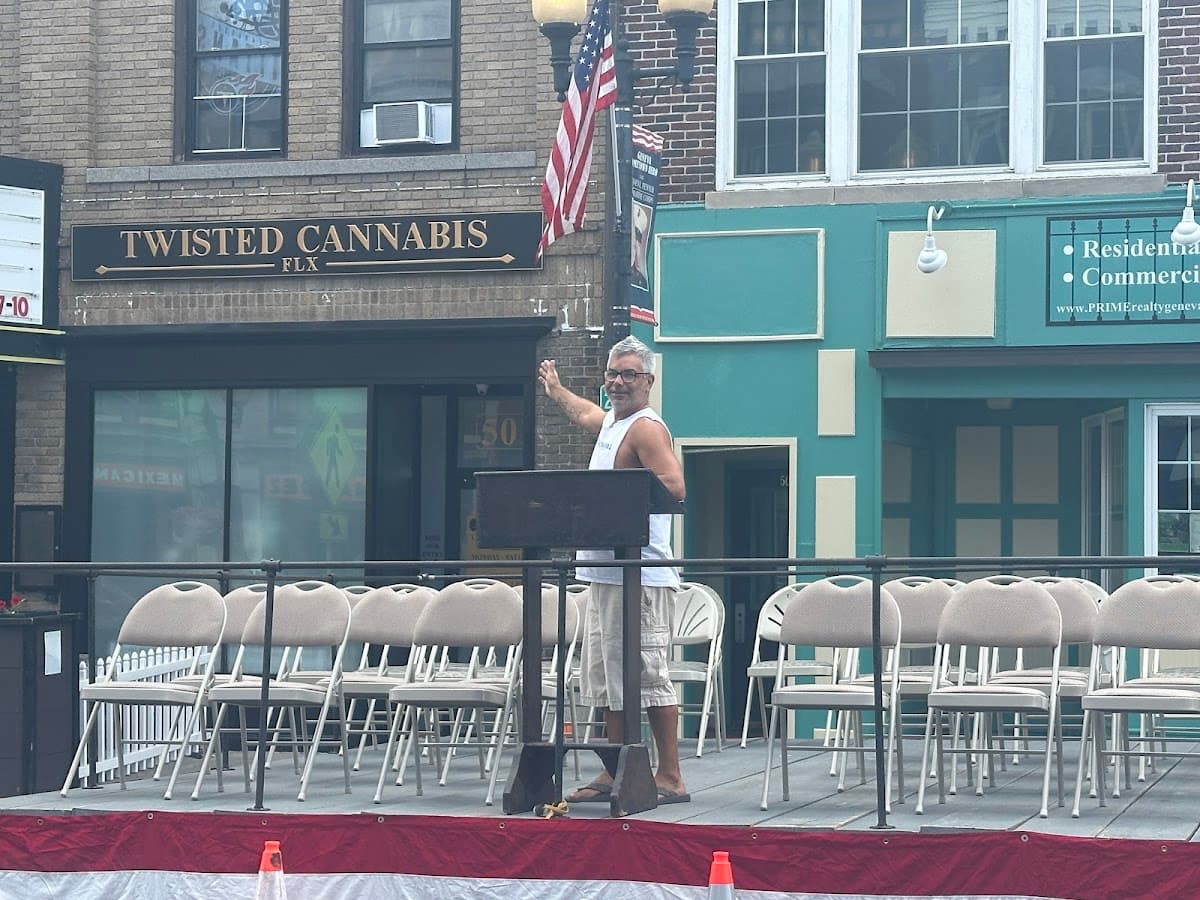 Twisted Cannabis Flx