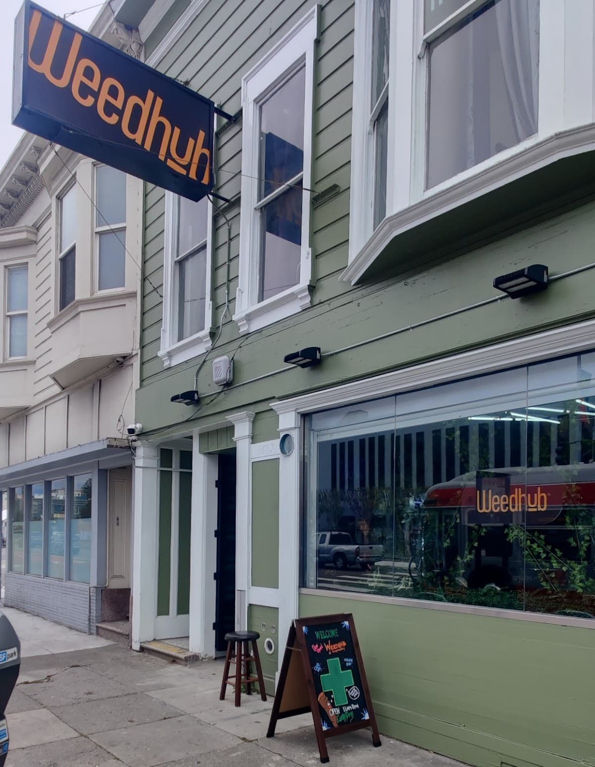Weedhub [Equity Retailer]