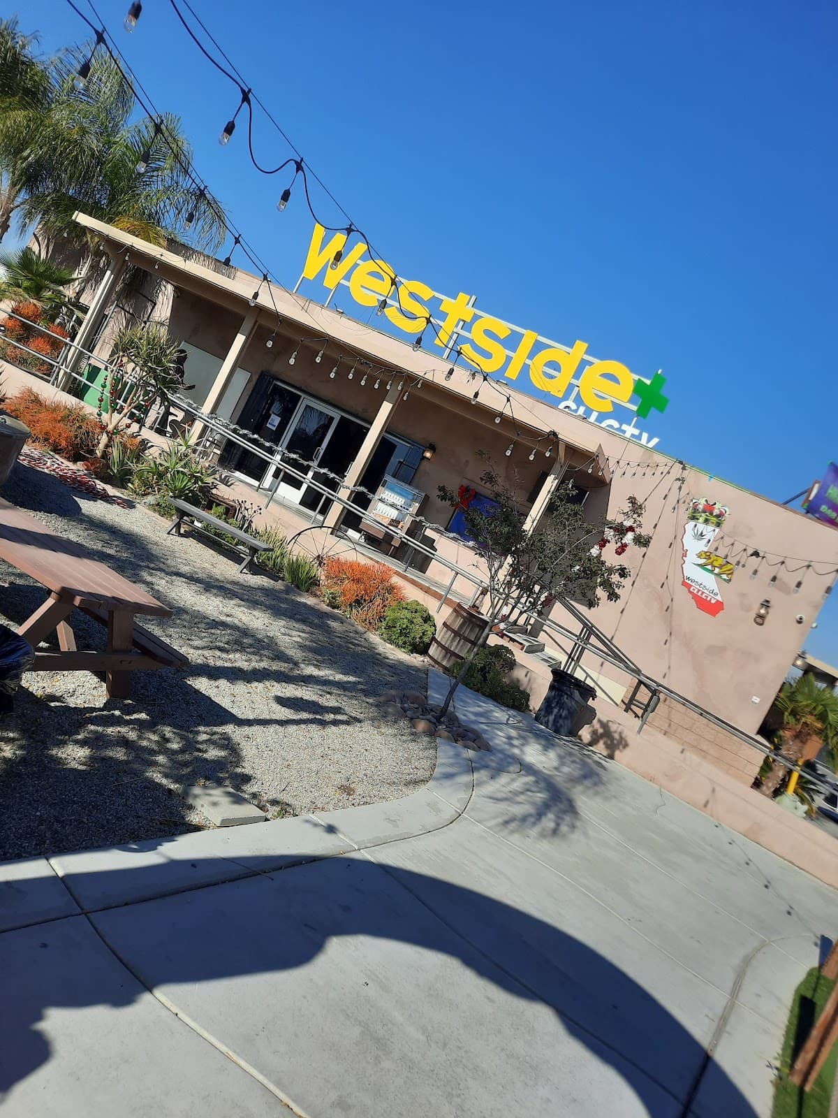 Westside Cllctv Perris