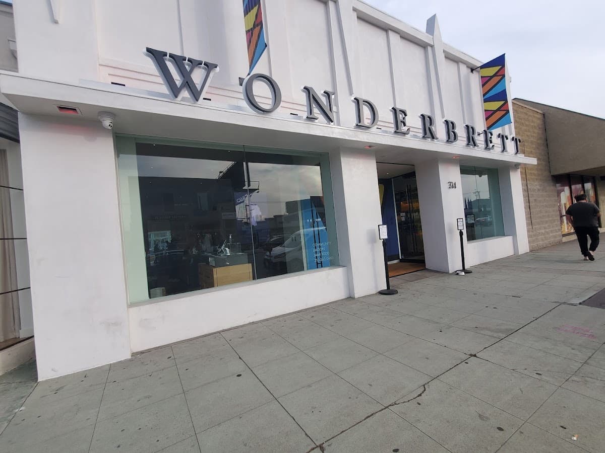 Wonderbrett [Equity Retailer]